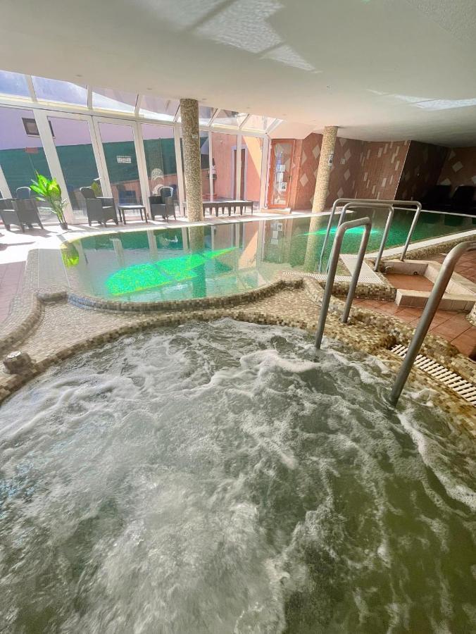 HévízFonix Wellness *** 1 A Epulet住宿加早餐旅馆 外观 照片