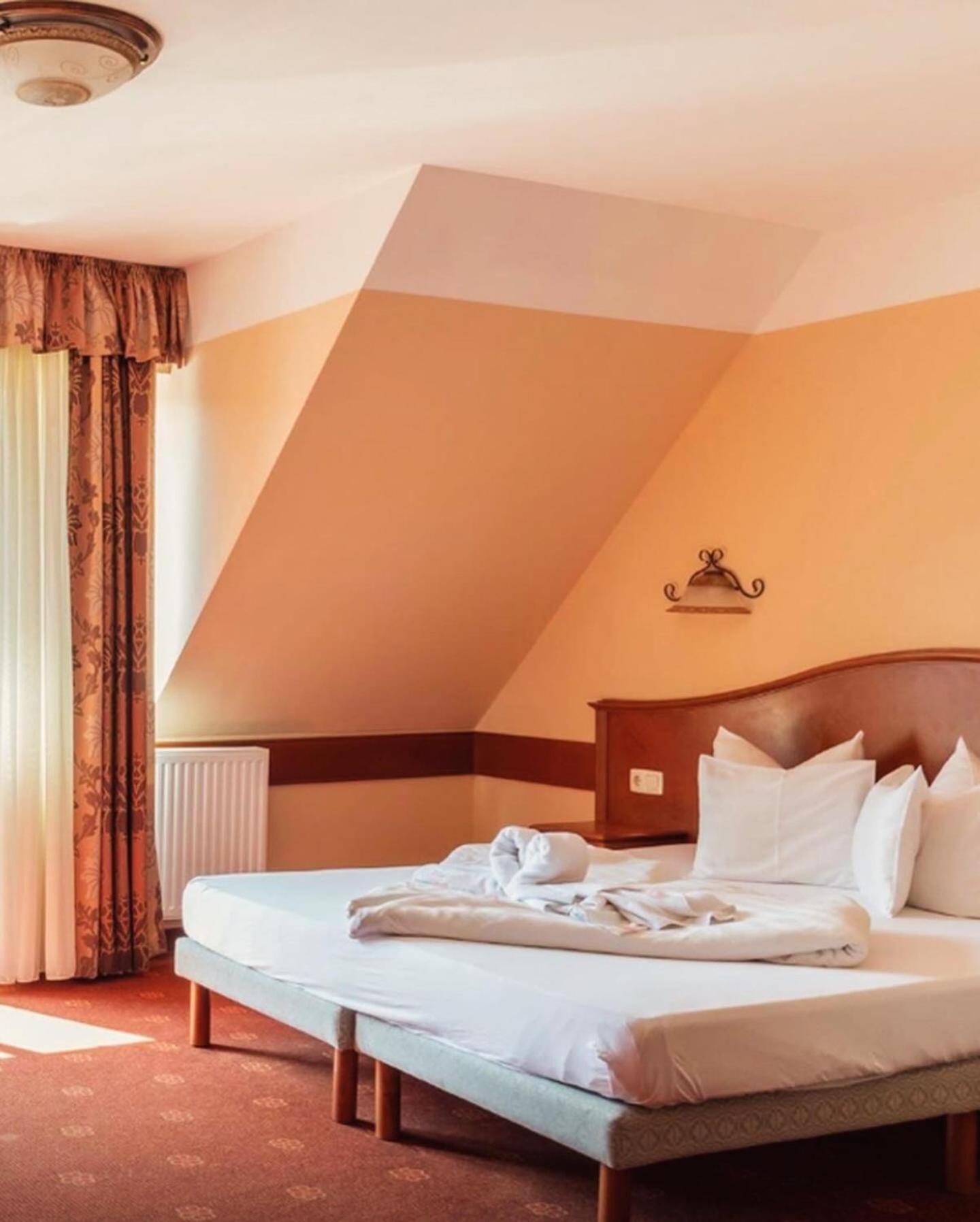 HévízFonix Wellness *** 1 A Epulet住宿加早餐旅馆 外观 照片