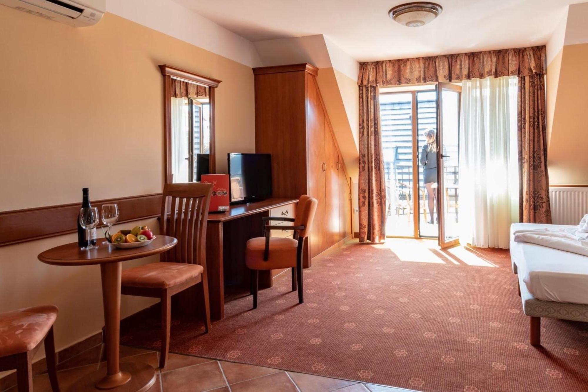 HévízFonix Wellness *** 1 A Epulet住宿加早餐旅馆 外观 照片