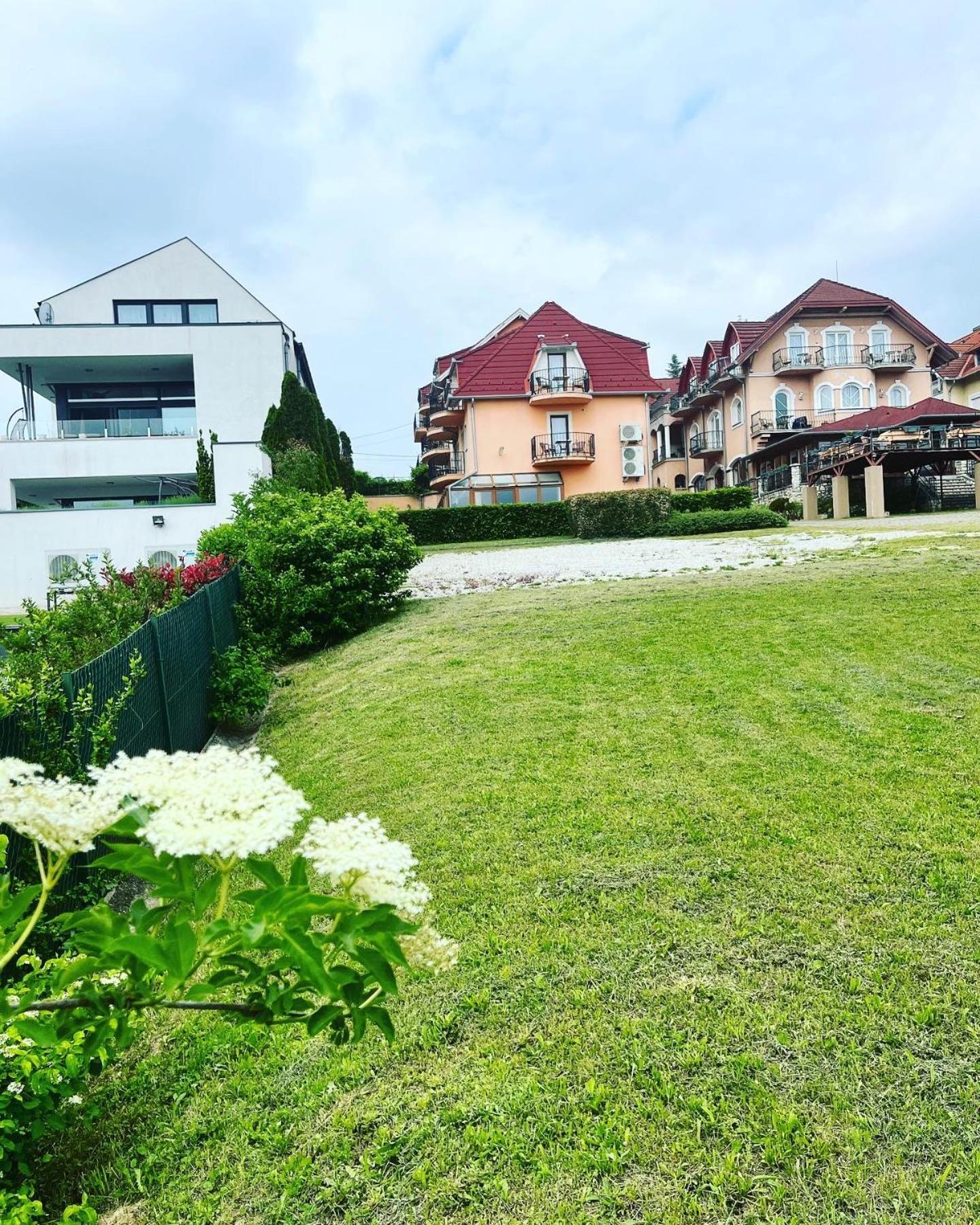 HévízFonix Wellness *** 1 A Epulet住宿加早餐旅馆 外观 照片
