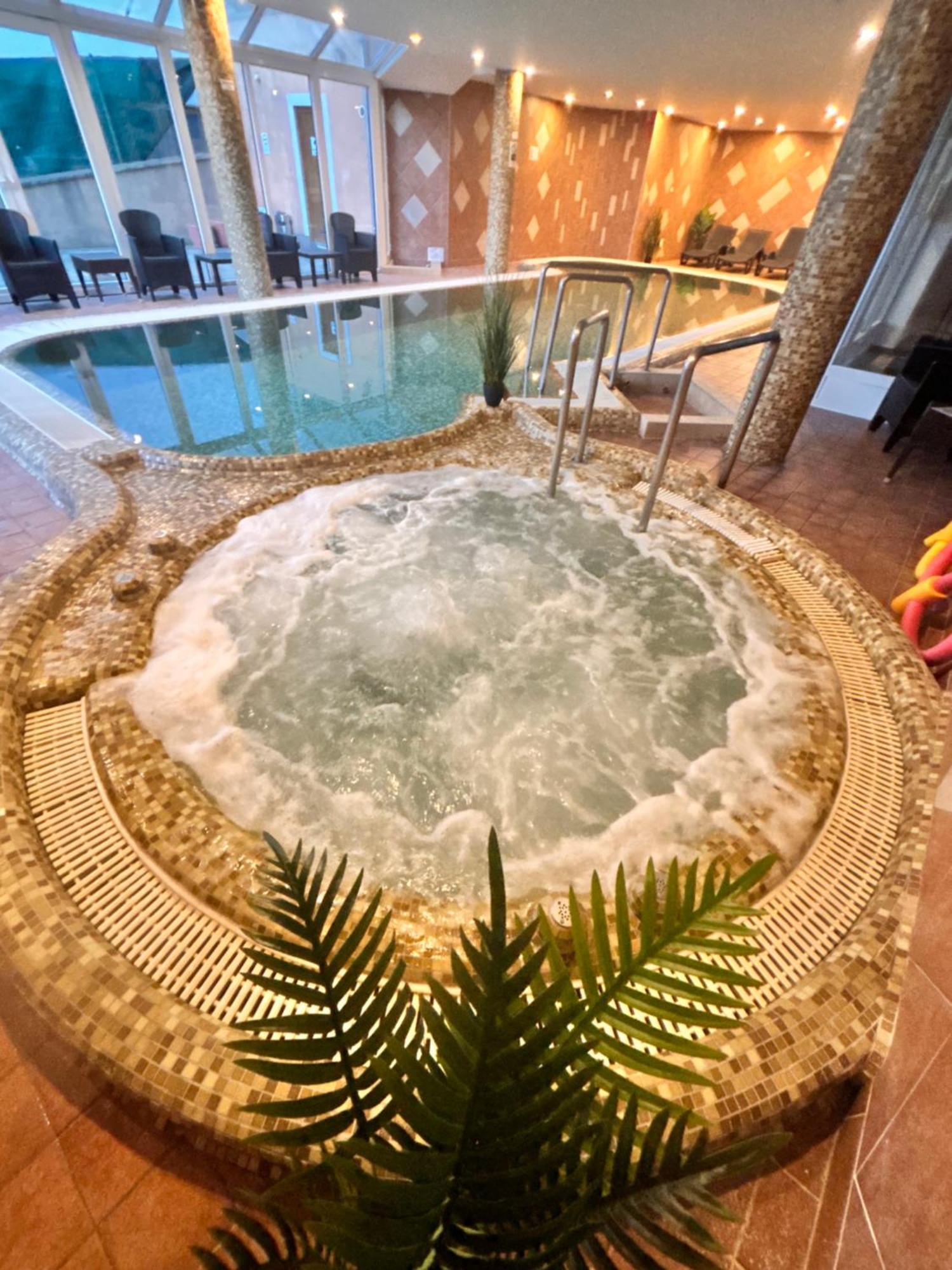 HévízFonix Wellness *** 1 A Epulet住宿加早餐旅馆 外观 照片